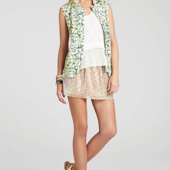 💎NEW! BCBGenerations Nude Sequin Skirt 💎 - Picture 2 of 3